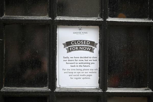 英国“歪屋”的消亡表明酒吧处于危险之中